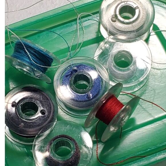 Platic Small Spool Bobbins 7 in set pre-loaded - Picture 3 of 3
